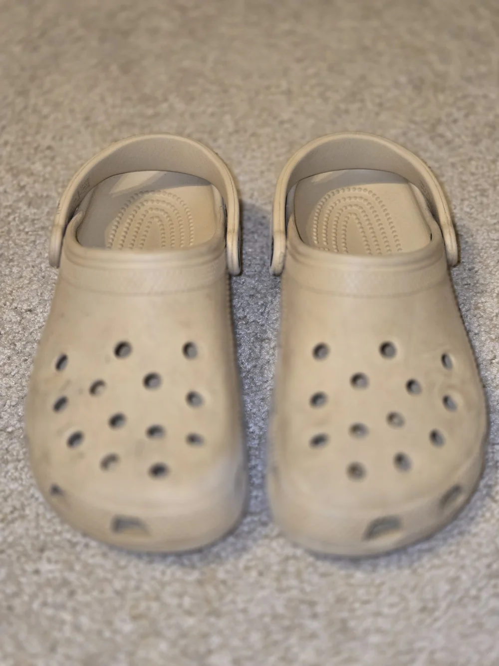 CROCS Kids Classic Clog in Beige